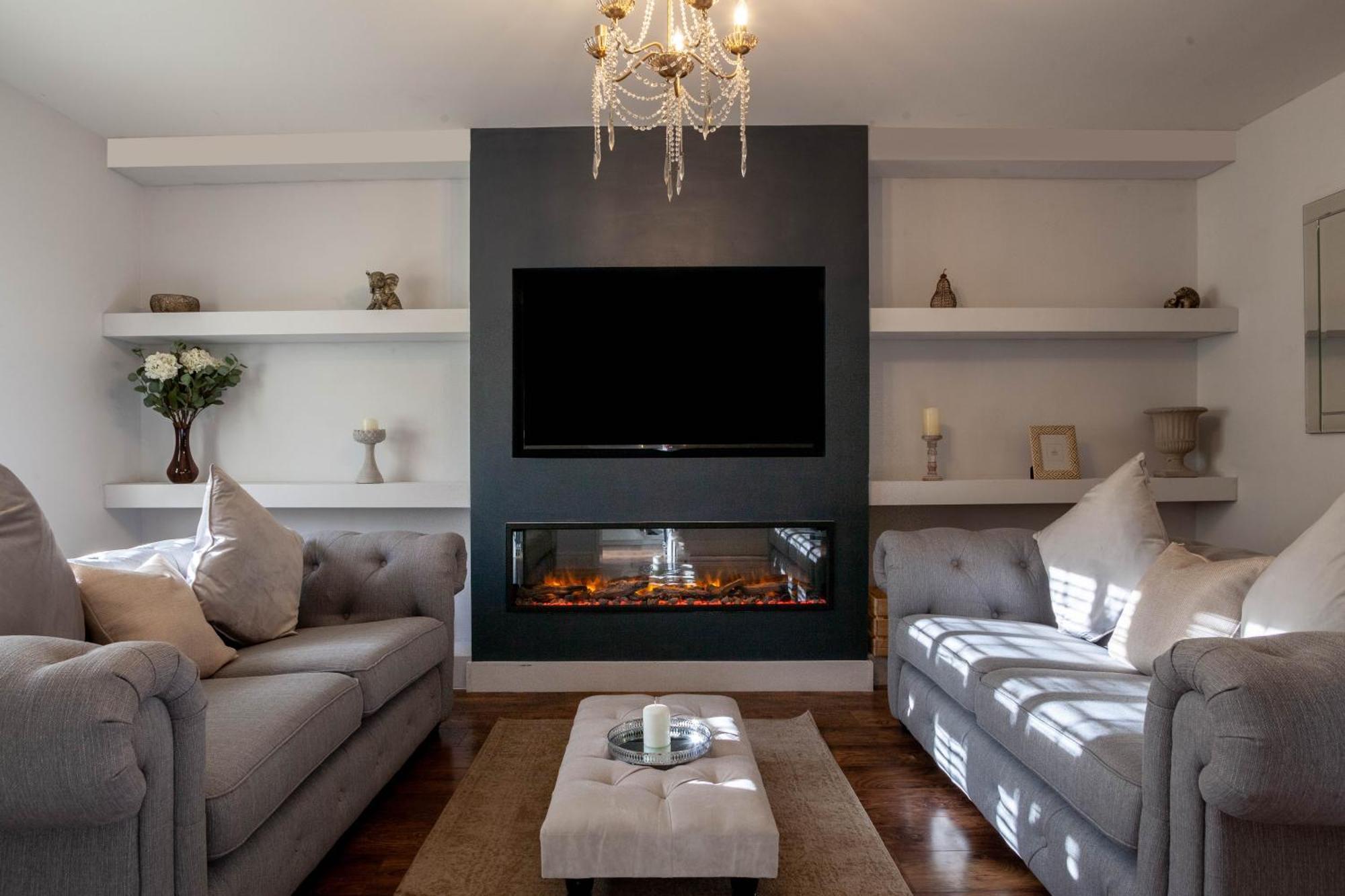 Modern 3 Bedroom House With Parking Бат Екстериор снимка